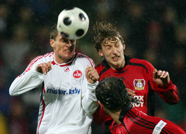 相比之下 相比之下